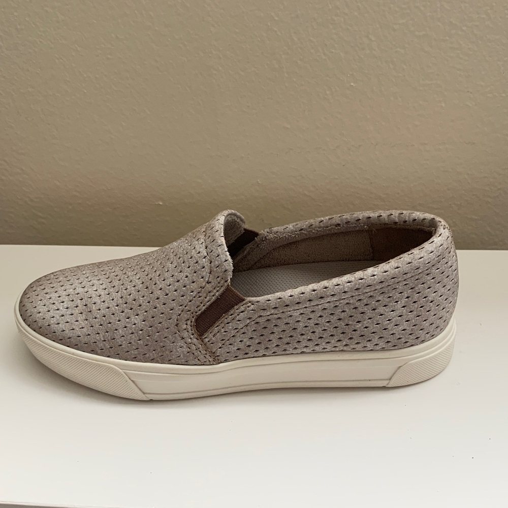 Naturalizer Women's Slip-On Perforated Flats in Light Taupe